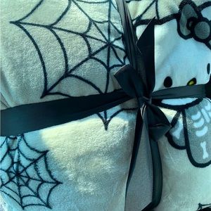 Hello Kitty Twin Size Skeleton Halloween Blanket